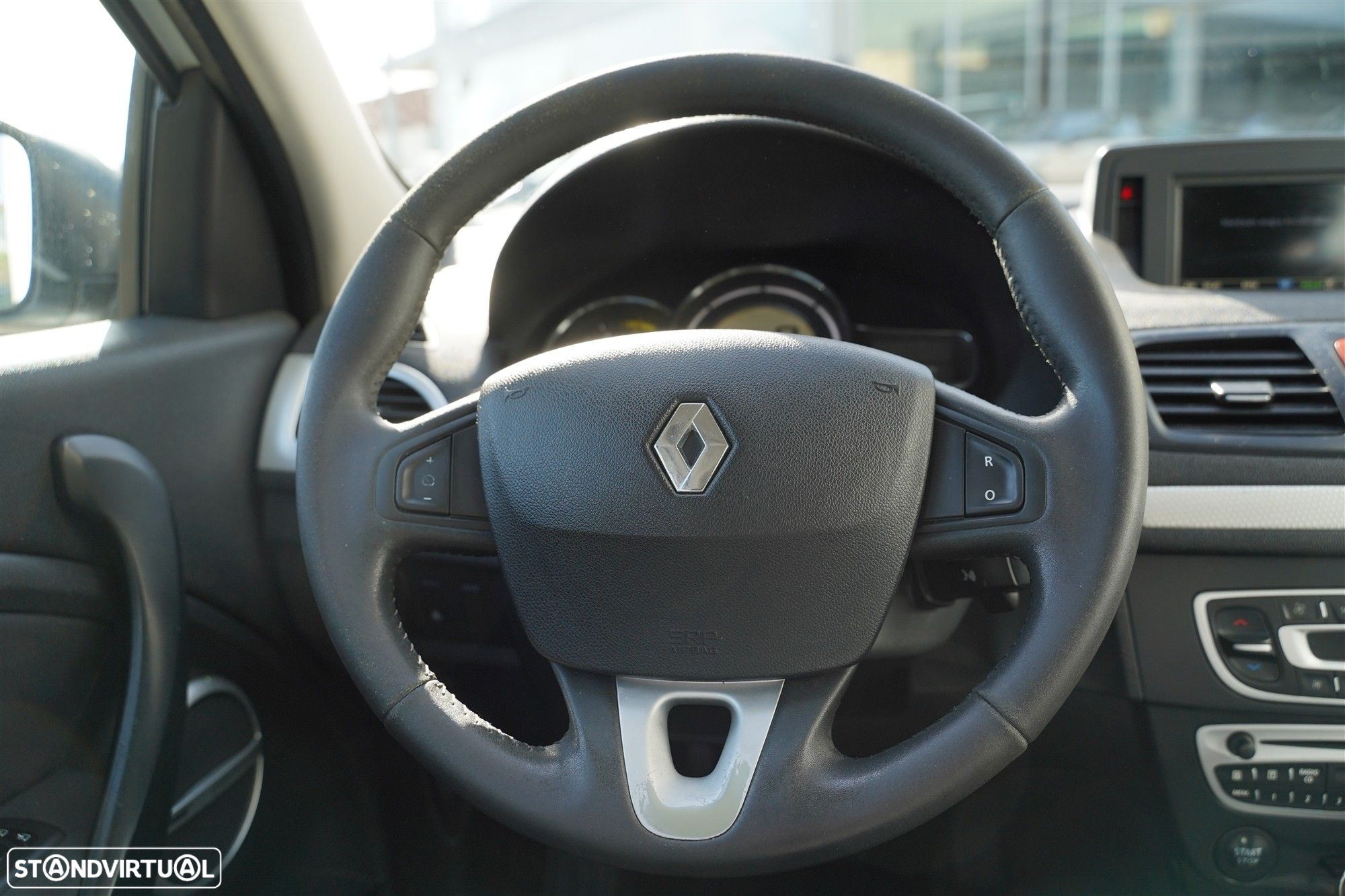 Renault Mégane 1.5 dCi Dynamique S - 16