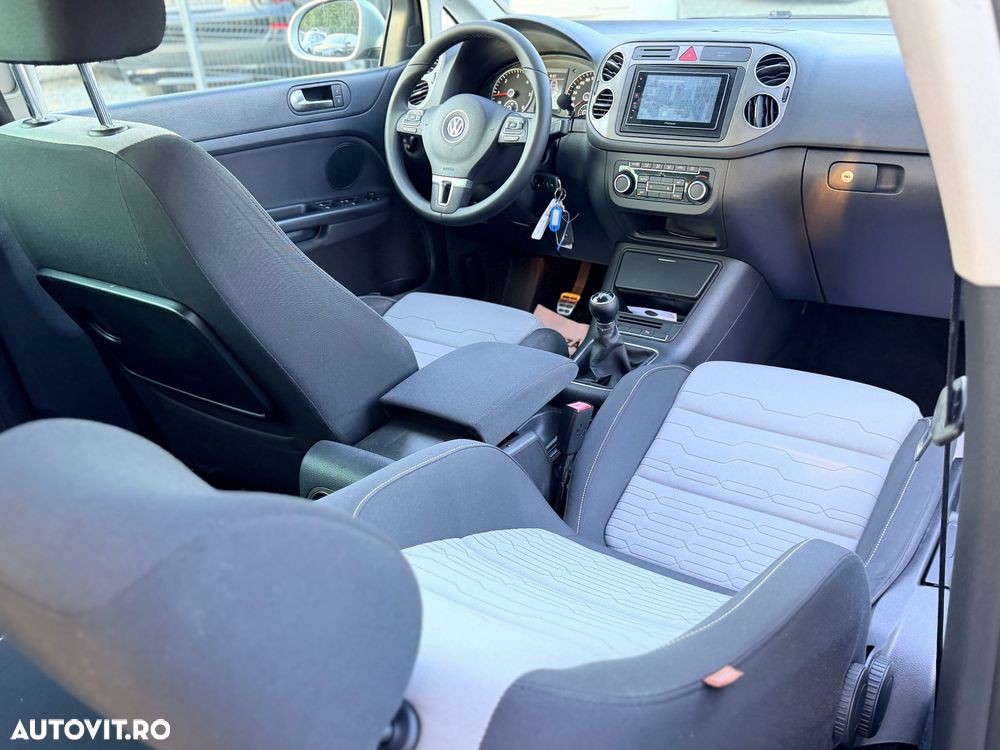 Volkswagen Golf Plus 1.6 TDI DPF Style - 20