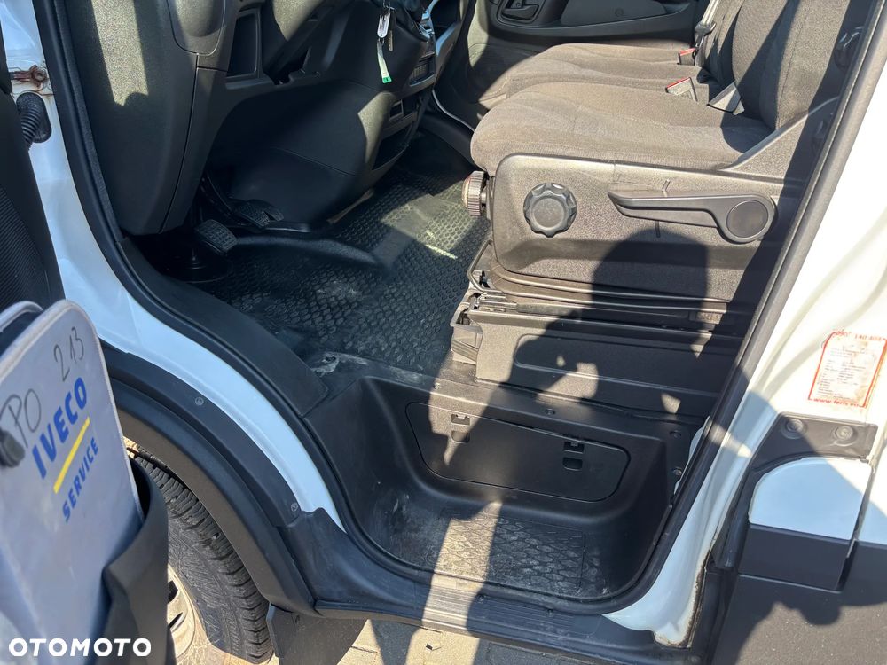 Iveco 70C17,,70C18,,70C15,,72C17,,50C17,,35C17,,35C15 PODWOZIE DO ZABUDOWY  WYWROTKA SKRZYNIA LADUNKOWA KONTENER CHLODNIA 70 SZTUK NA PLACU - 10