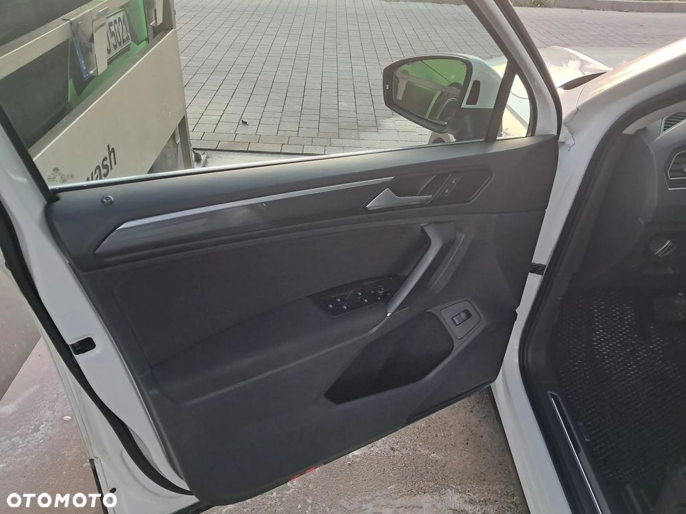 Volkswagen Tiguan 2.0 TDI DSG - 10