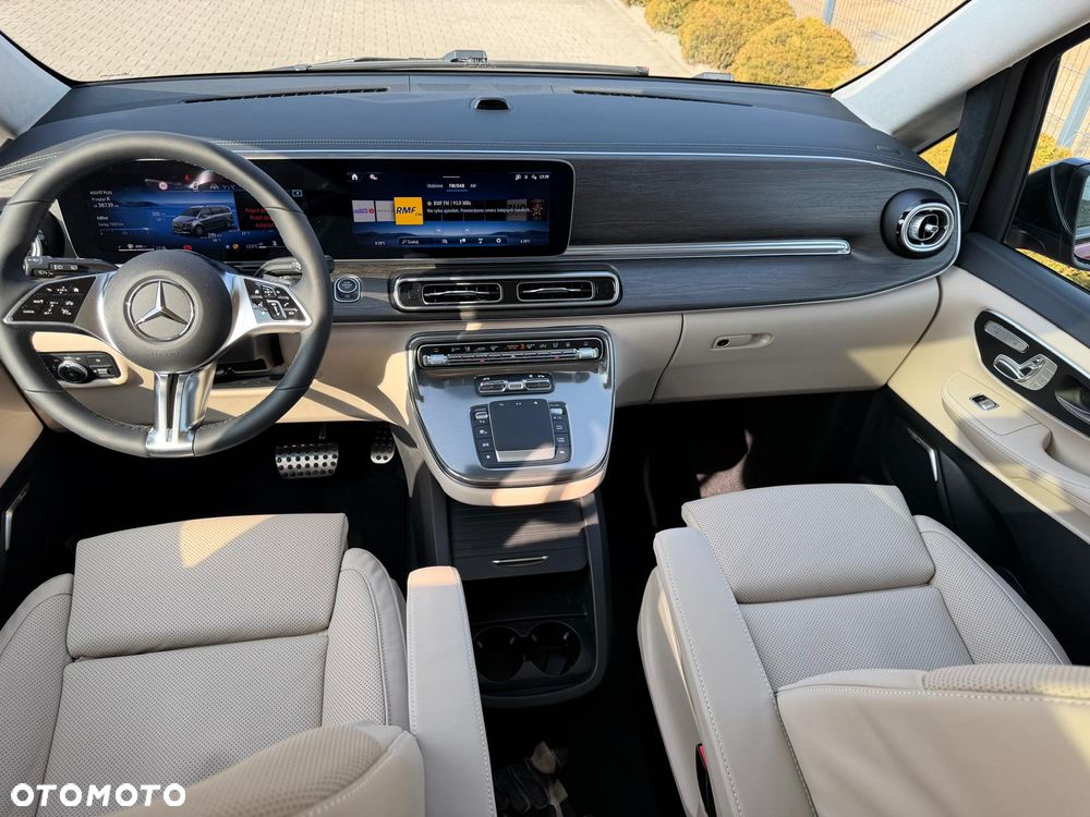 Mercedes-Benz Klasa V 300 d 4-Matic Exclusive 9G-Tronic (długi) - 14