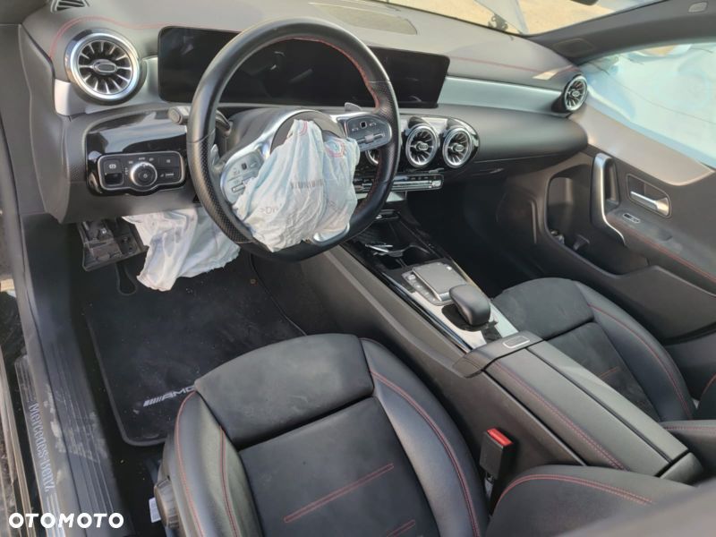Mercedes-Benz CLA 200 d 8G-DCT AMG Line - 28