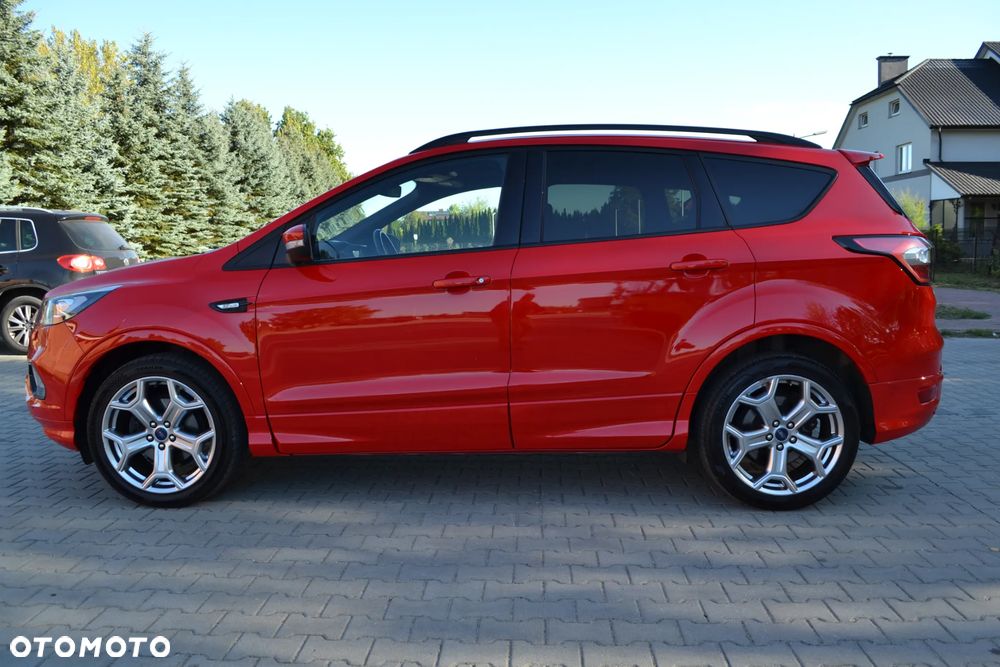 Ford Kuga 1.5 EcoBoost 2x4 ST-Line - 12