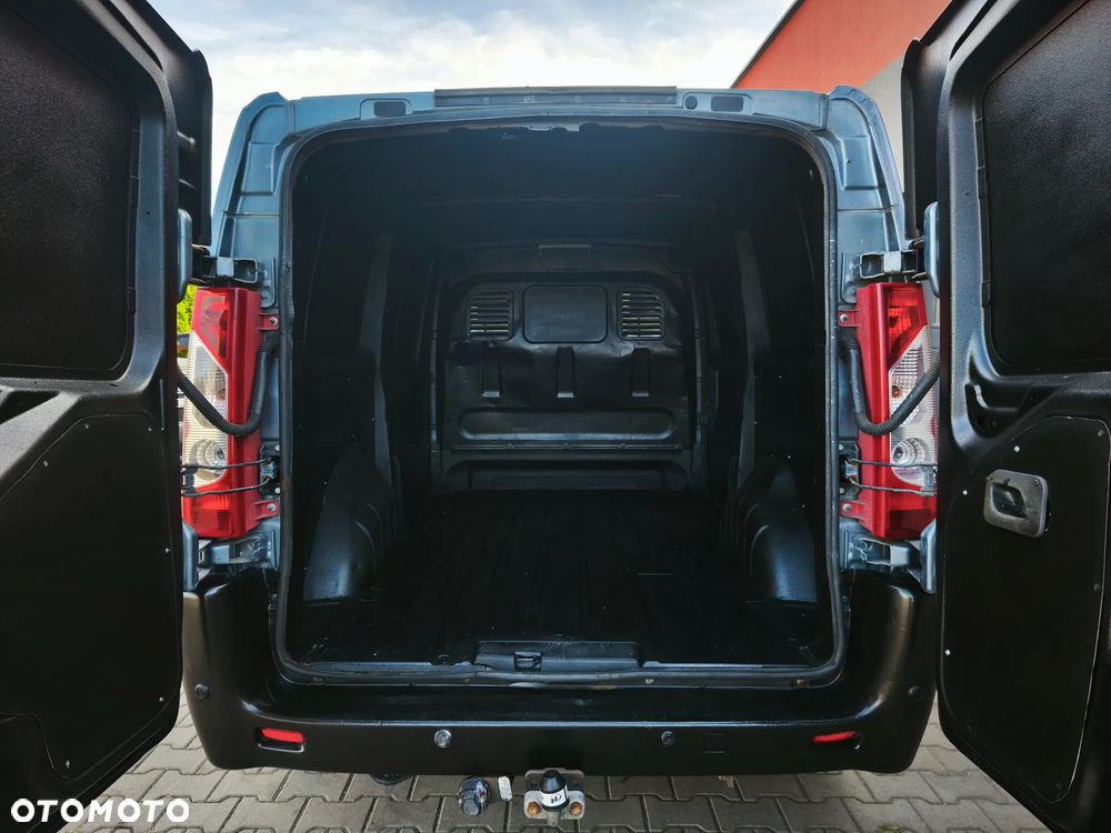 Peugeot Expert Scudo Jumpy - 17