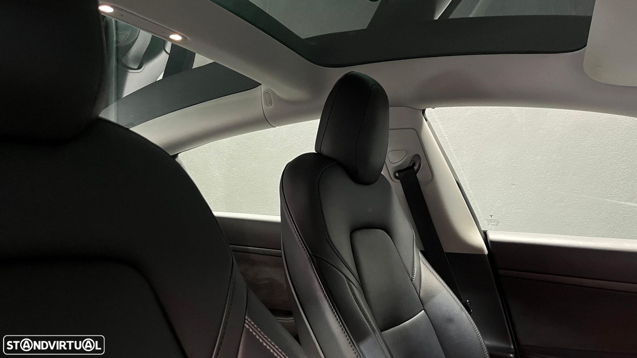 Tesla Model 3 - 24