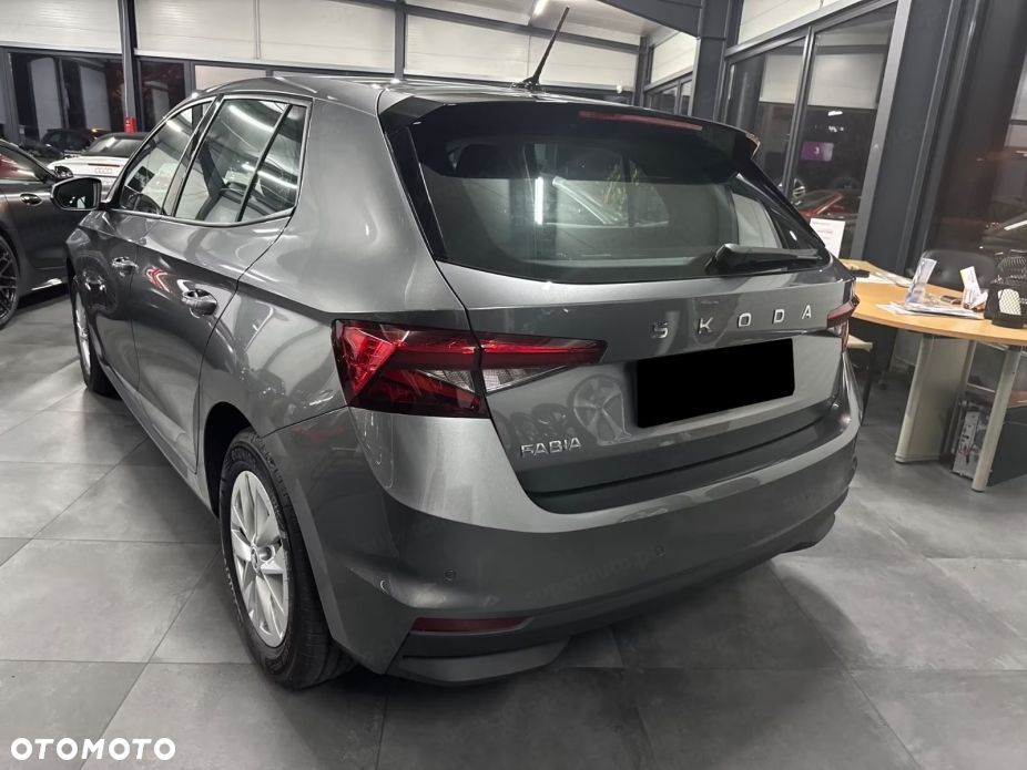 Skoda Fabia 1.0 TSI Edition 130 DSG - 5