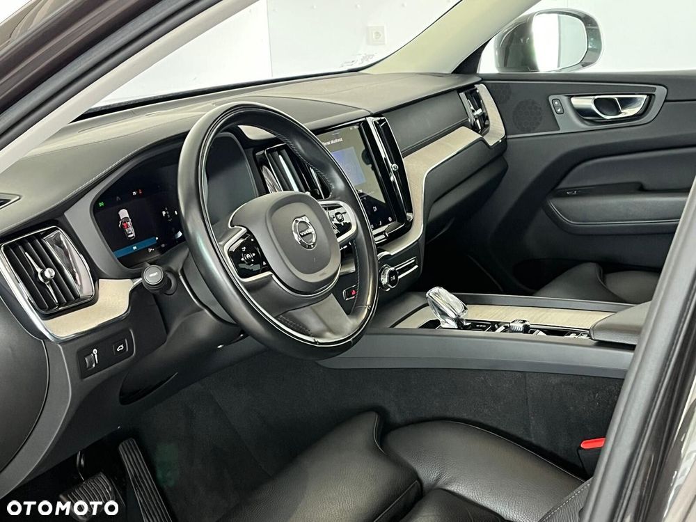 Volvo XC 60 B4 D AWD Inscription - 17