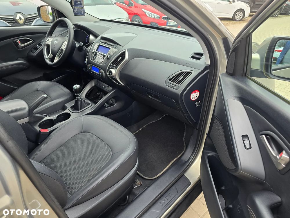 Hyundai ix35 - 11