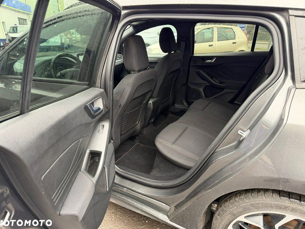 Ford Focus - 20