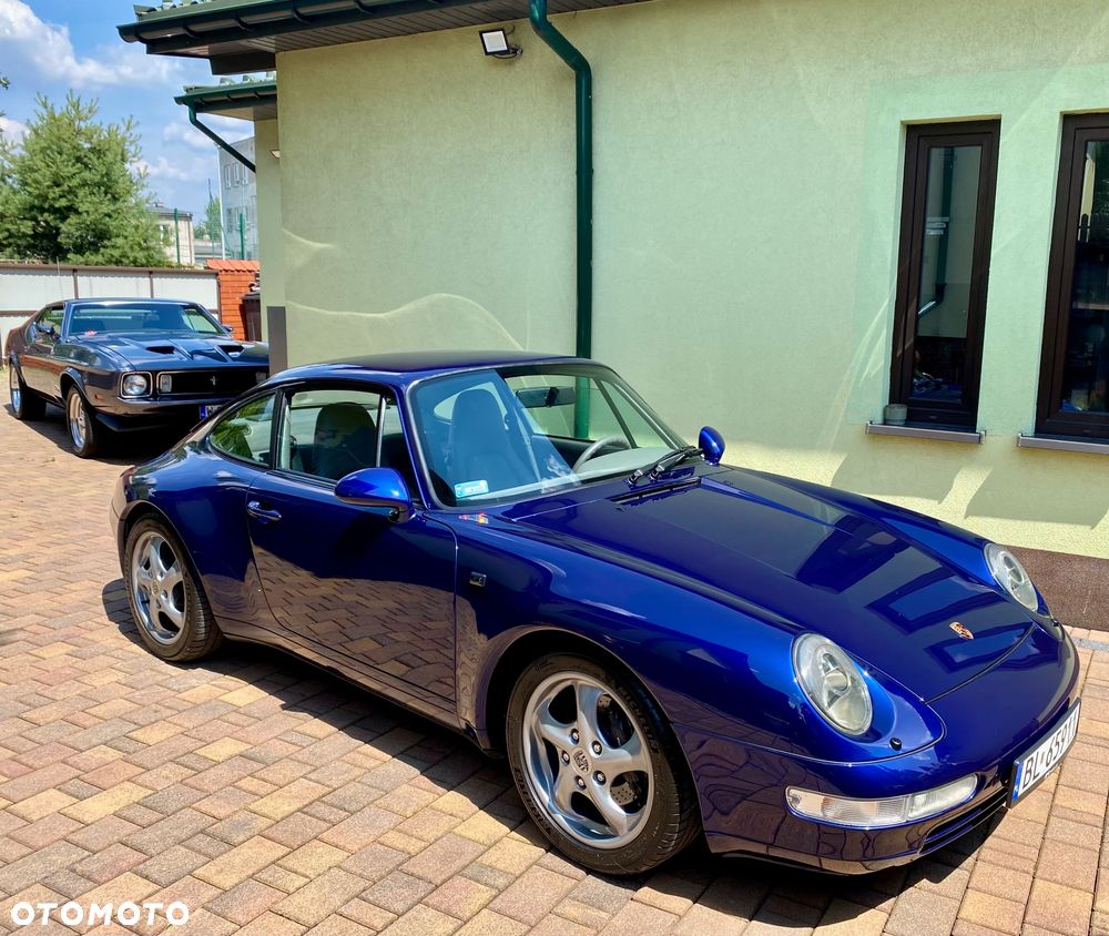 Porsche 911 Carrera - 30