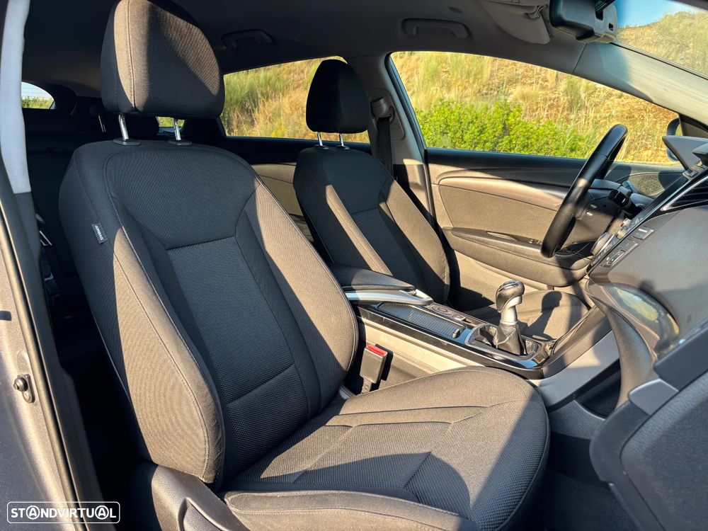 Hyundai i40 SW 1.7 CRDi Blue Comfort - 28