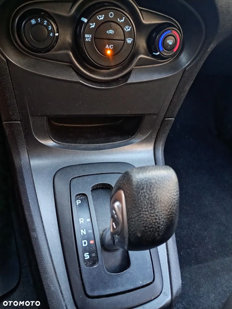 Ford Fiesta - 6