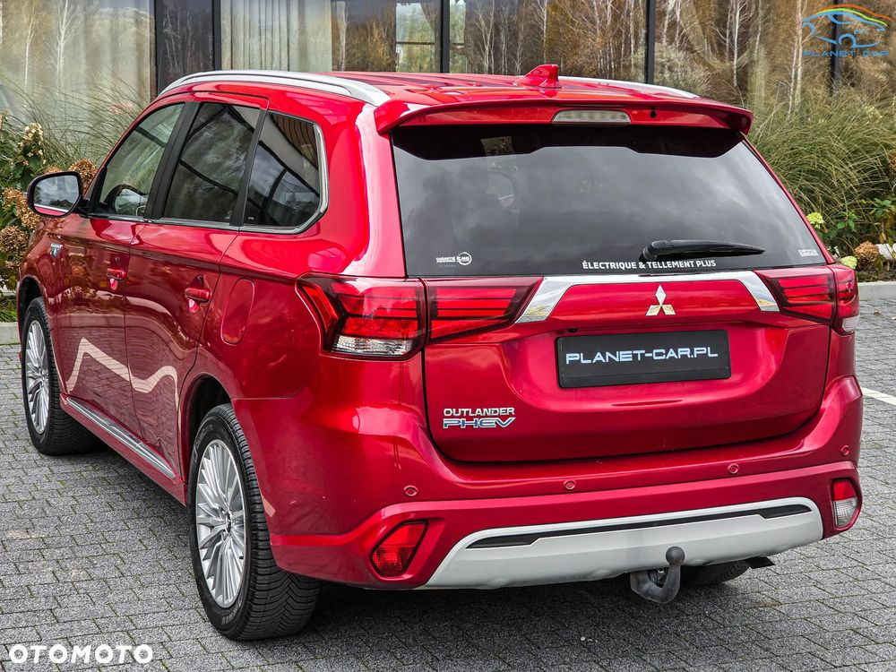Mitsubishi Outlander 2.4 4WD Plug-In Hybrid Plus - 9