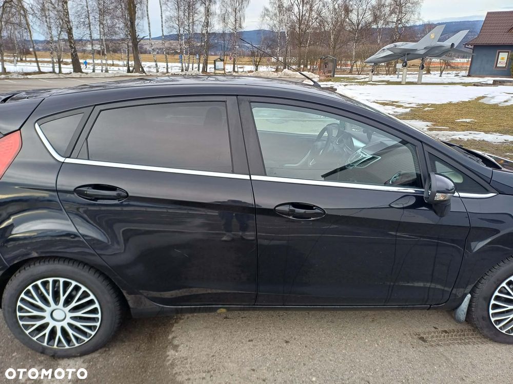 Ford Fiesta - 7