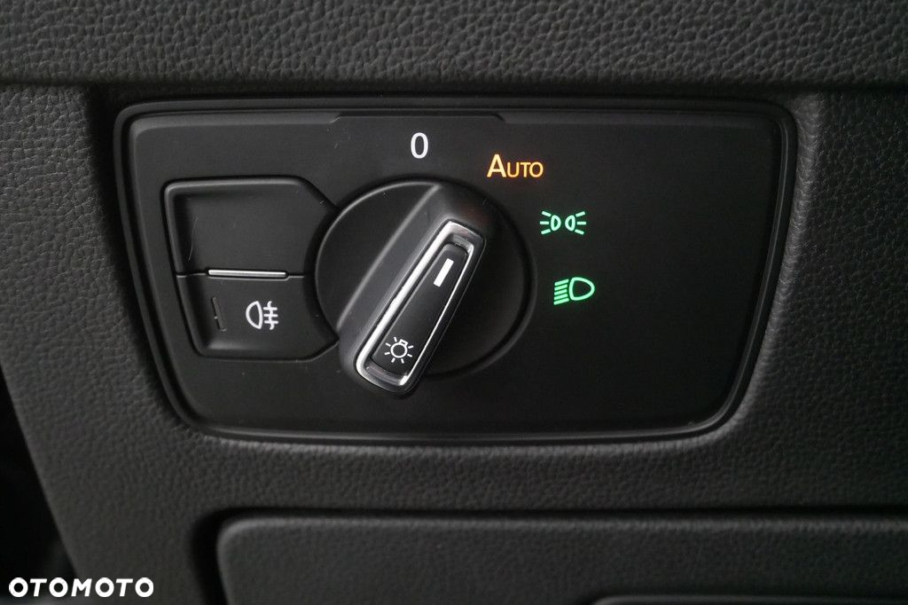 Volkswagen Passat 2.0 TSI Business DSG - 27