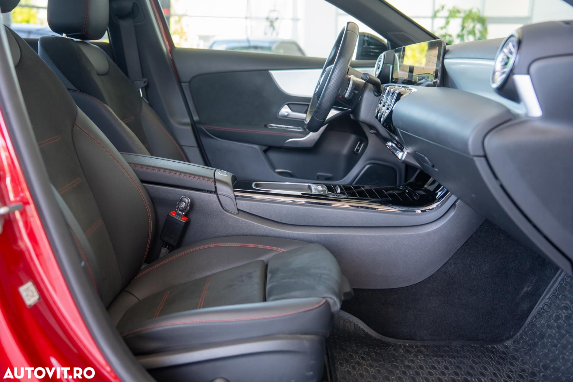 Mercedes-Benz A 200 7G-DCT AMG Line - 19