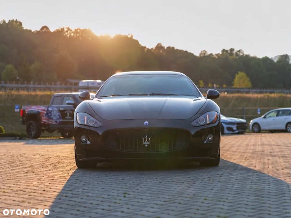 Maserati GranTurismo S Automatik - 14