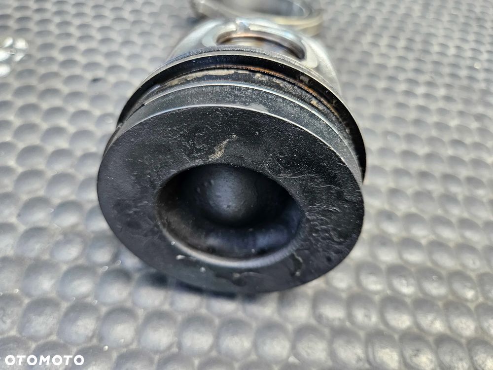 Tłok Tłoki 059AB BHS Korbowód Korba Panewki 2.7 TDI V6 Audi A6 C6 - 29