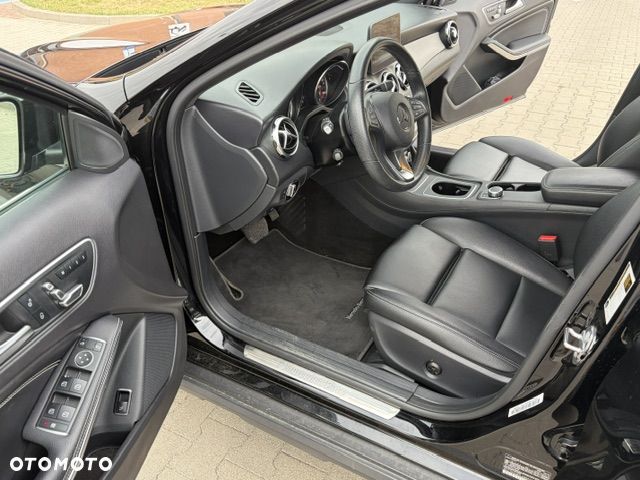 Mercedes-Benz GLA 250 4-Matic - 10