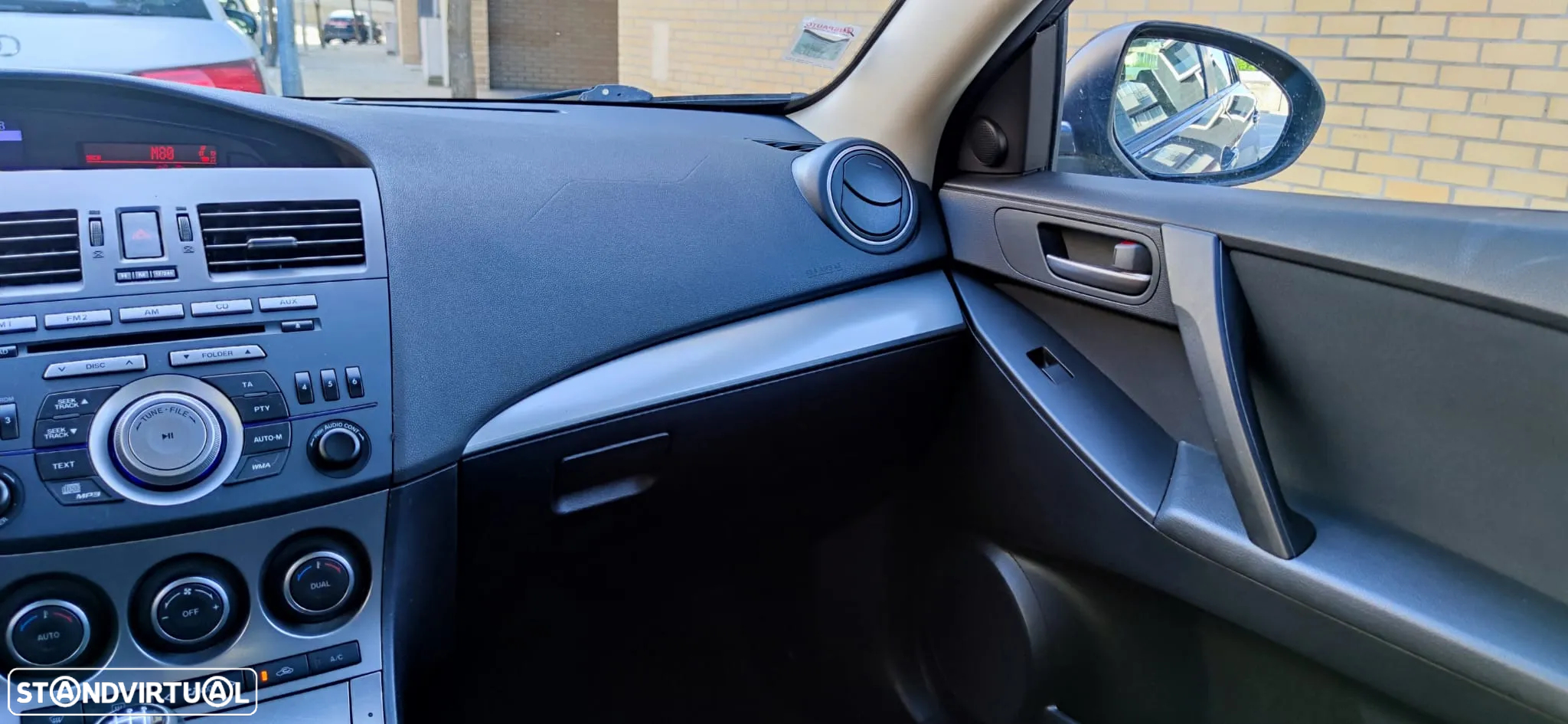 Mazda 3 MZ-CD 1.6 Sport - 10