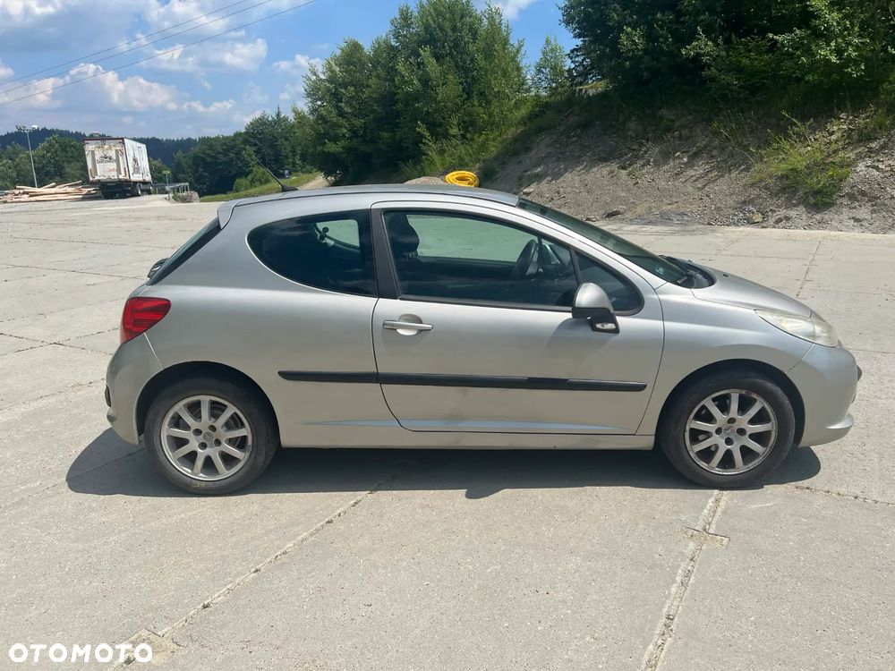 Peugeot 207 1.4 16V Trendy - 4