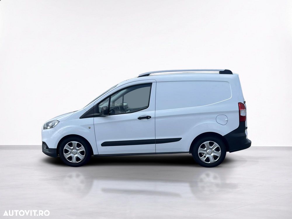Ford Transit Courier - 4