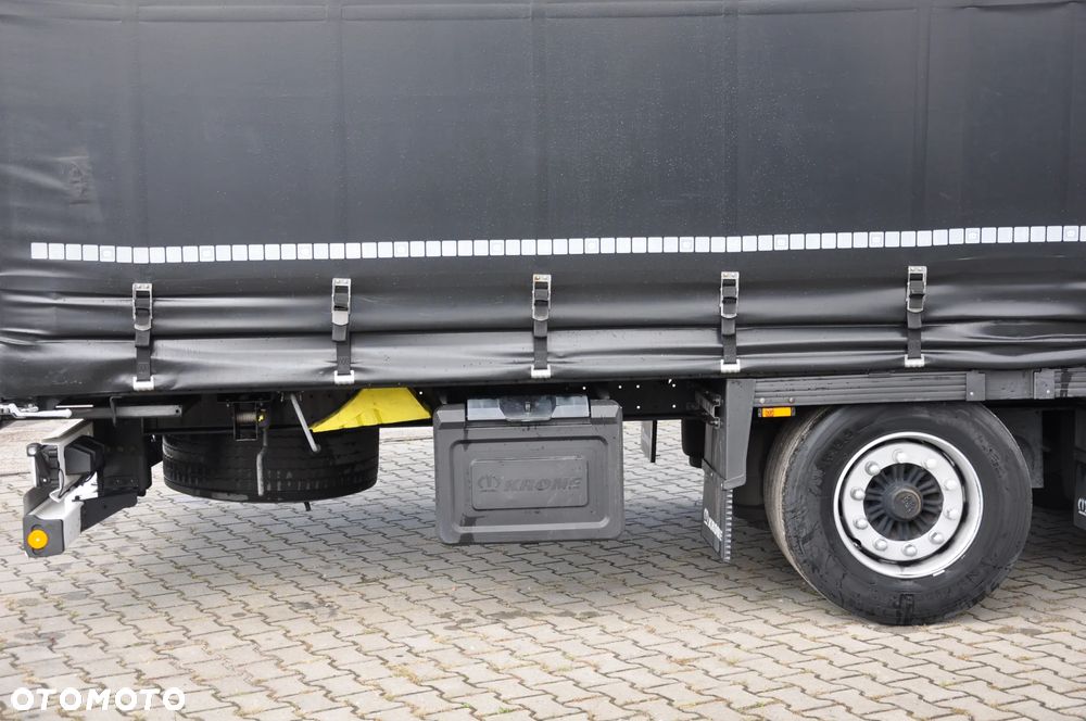 Krone MEGA PODNOSZONA OŚ - 9