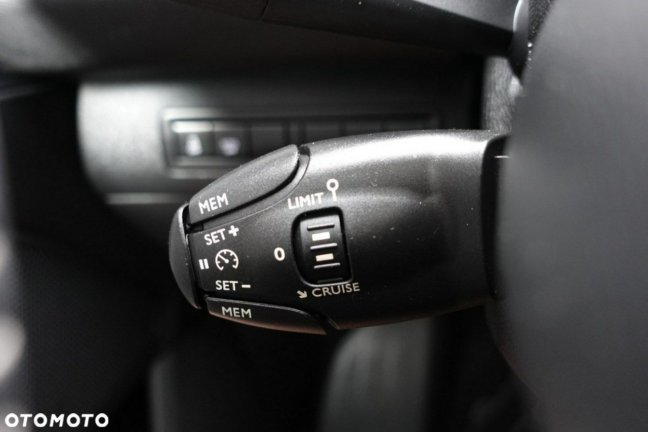 Peugeot 308 - 22