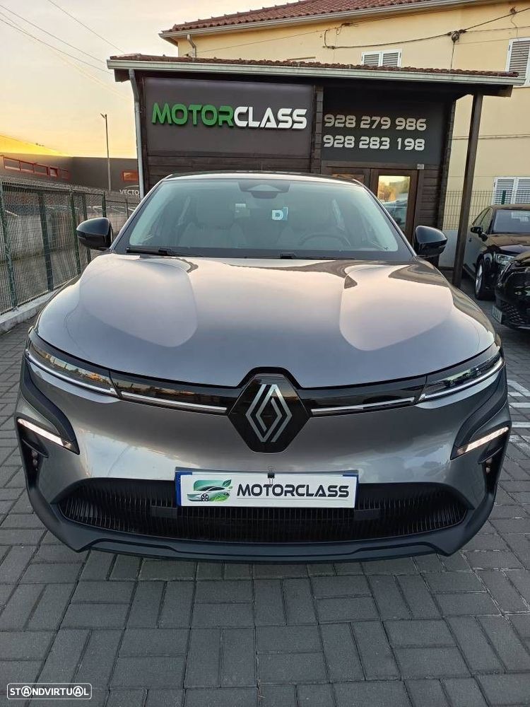 Renault Mégane E-Tech 2022 photo 2