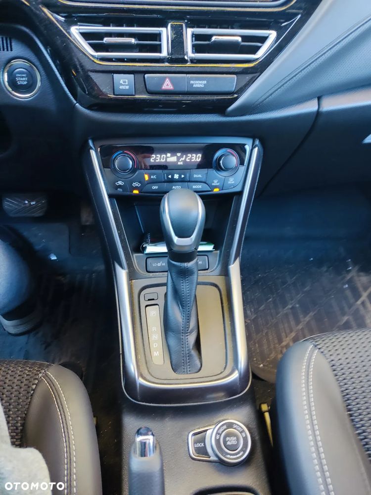 Suzuki SX4 S-Cross 1.5 DualJet Hybrid Elegance Sun 4WD AGS - 10
