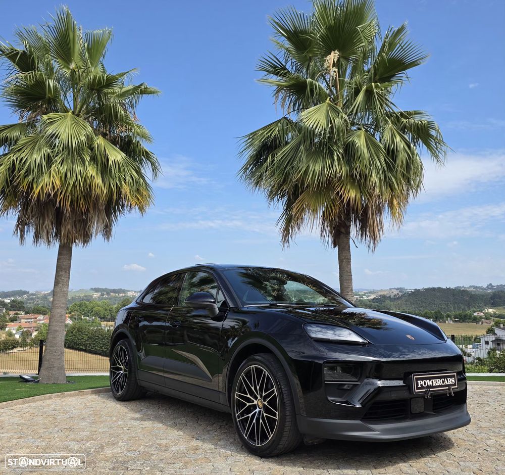 Porsche Macan Electric 4 - 10