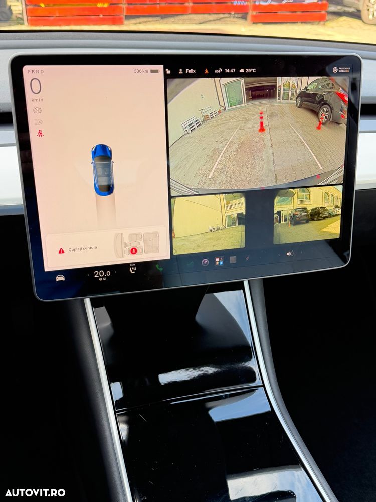 Tesla Model 3 - 9