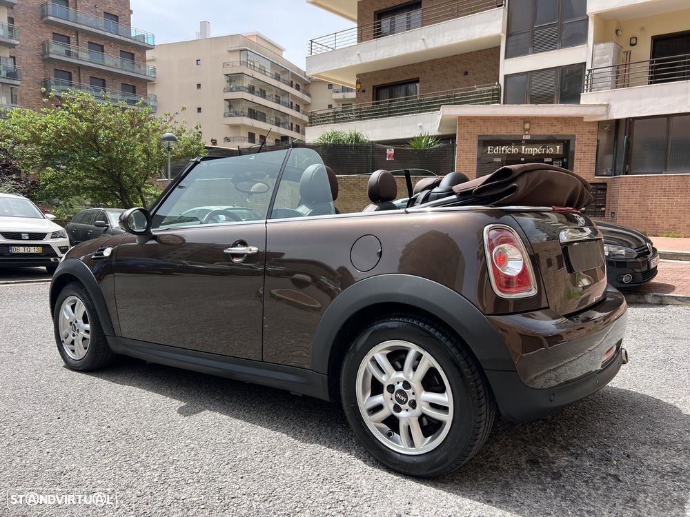 MINI Cabrio Cooper D Highgate - 17