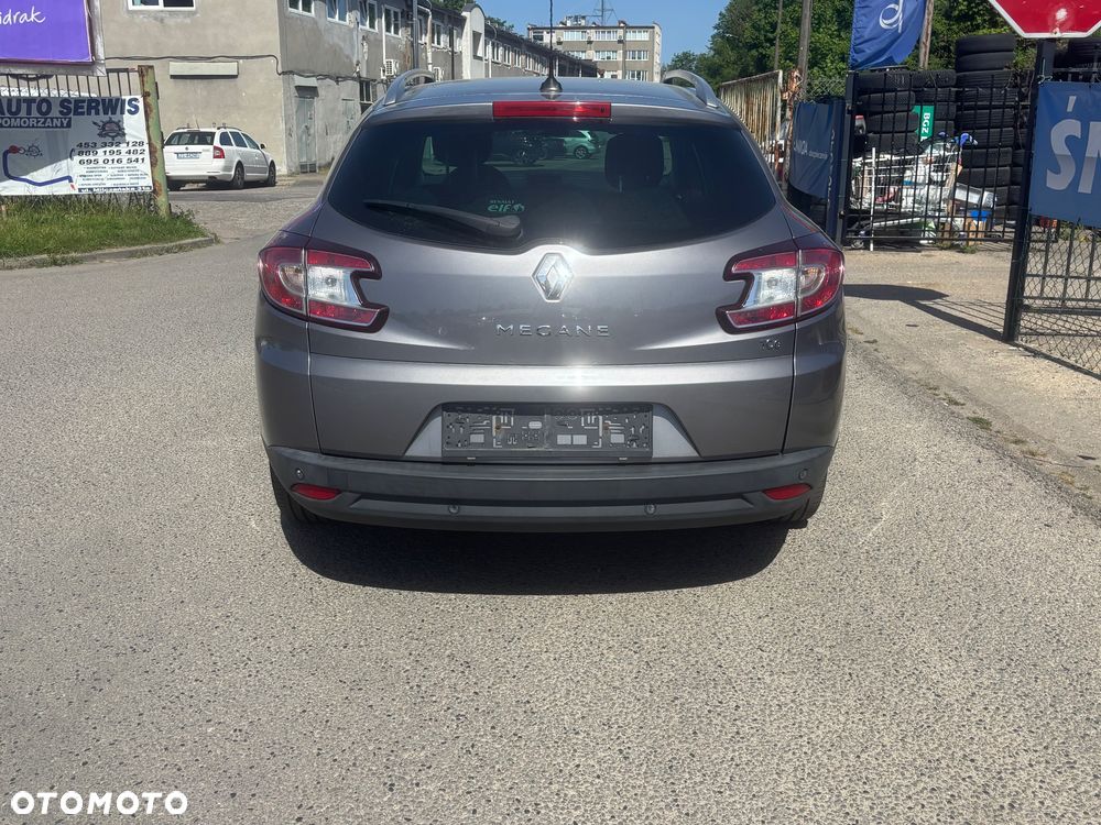 Renault Megane TCe 130 Dynamique - 11