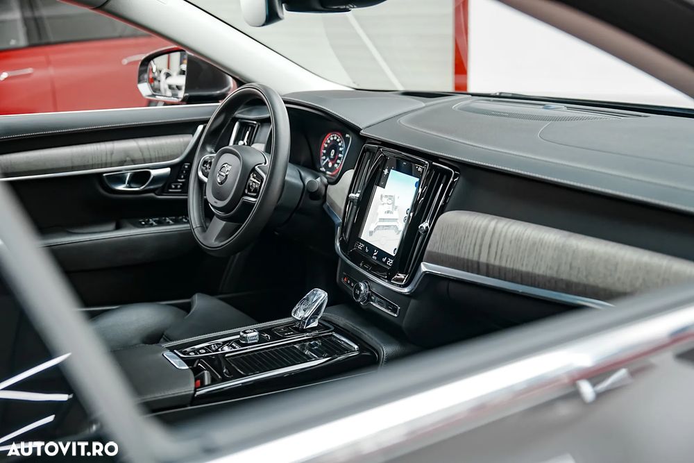 Volvo S90 T8 Recharge AWD Geartronic Inscription - 18
