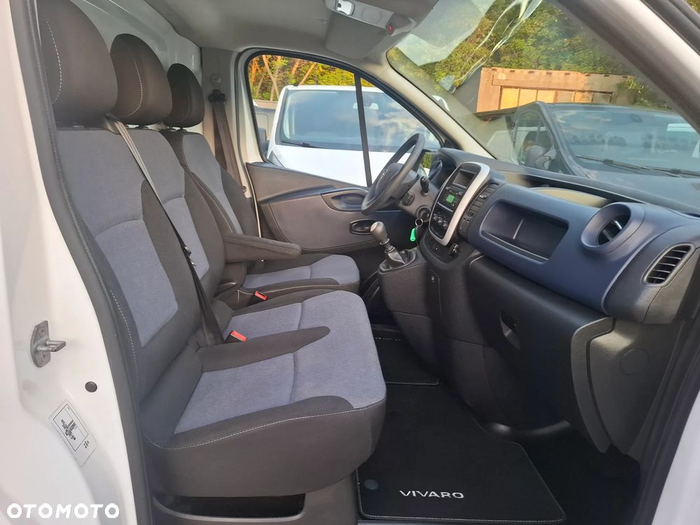 Opel Vivaro 2018 L2H2 MAXI * klima 3osobowy - 23