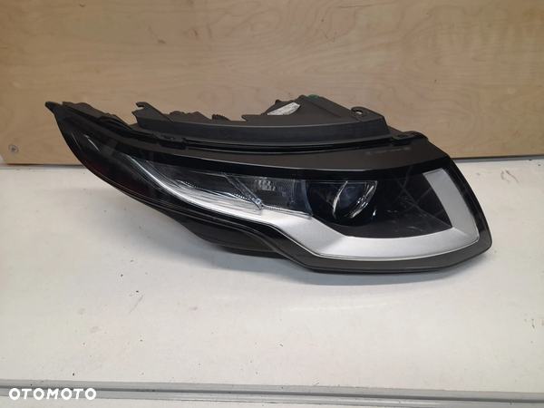 Lampa prawa przód halogen RANGE ROVER EVOQUE GJ32-13W029-BA