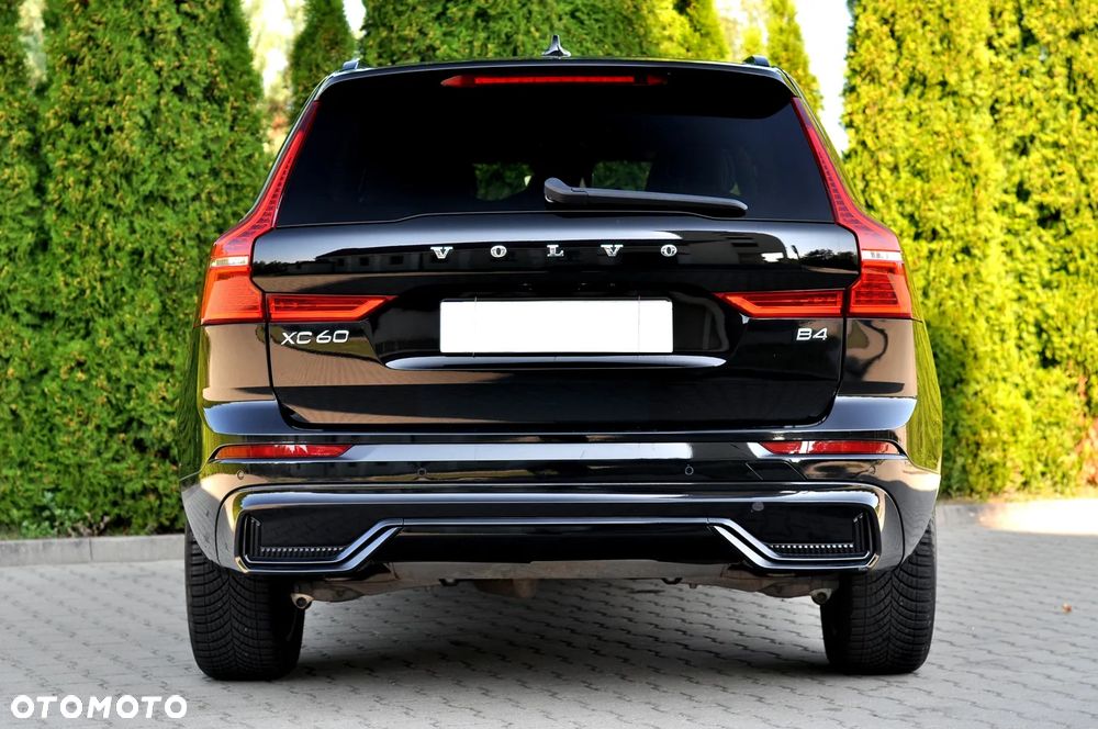 Volvo XC 60 B4 D Plus Dark - 13