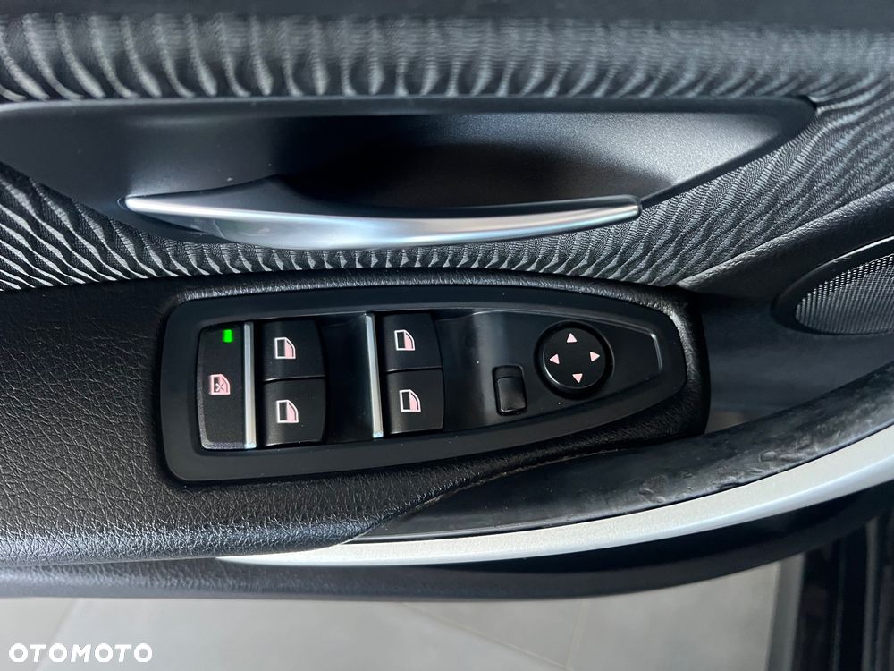 BMW Seria 3 316d Edition Luxury Line Purity - 17