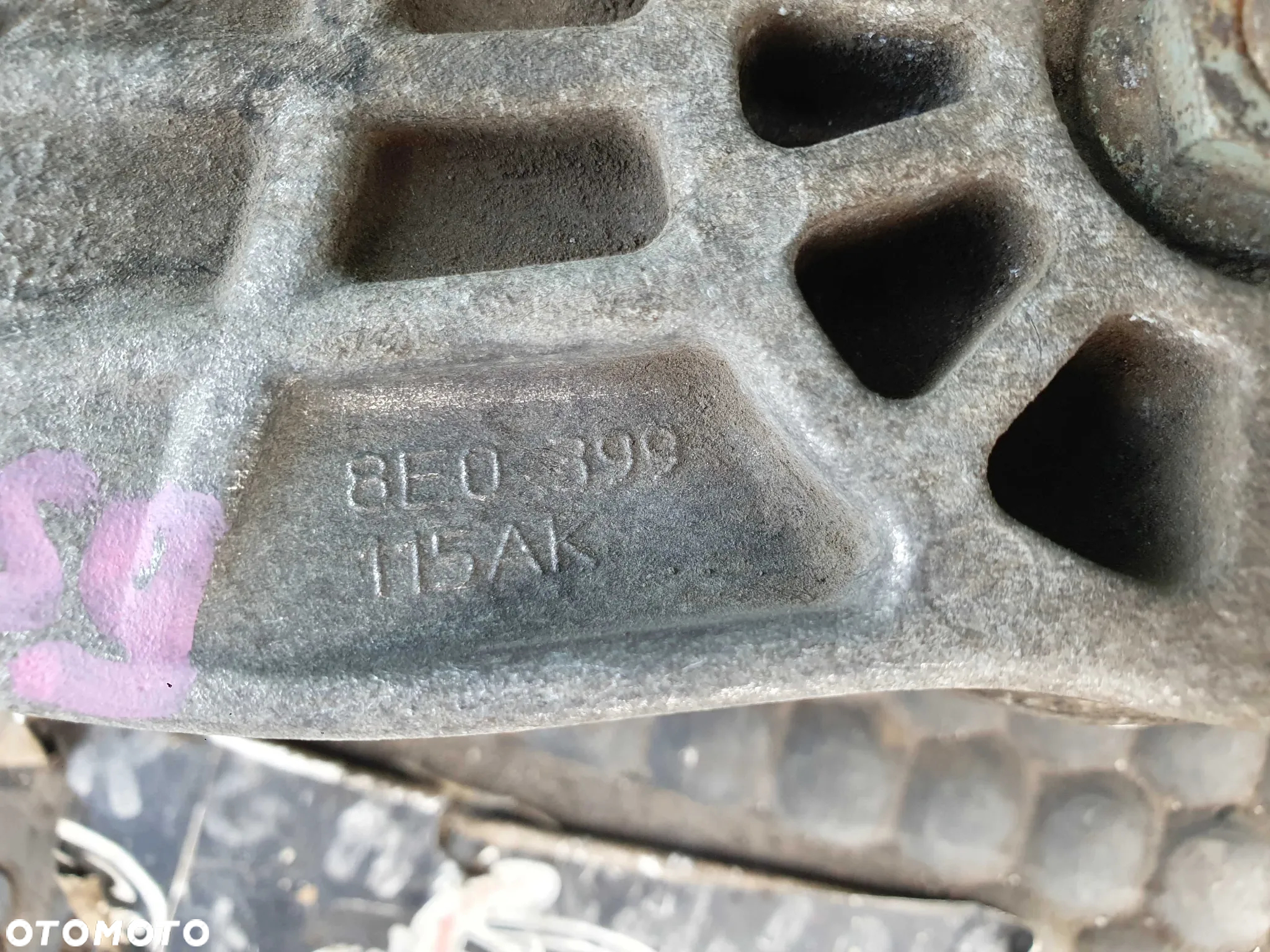 Lapa 8E0399115AK Podpora Mocowanie Wspornik Poduszka Skrzyni 6 Biegow Quattro 4x4 2.0 TDI Audi A4 B - 3