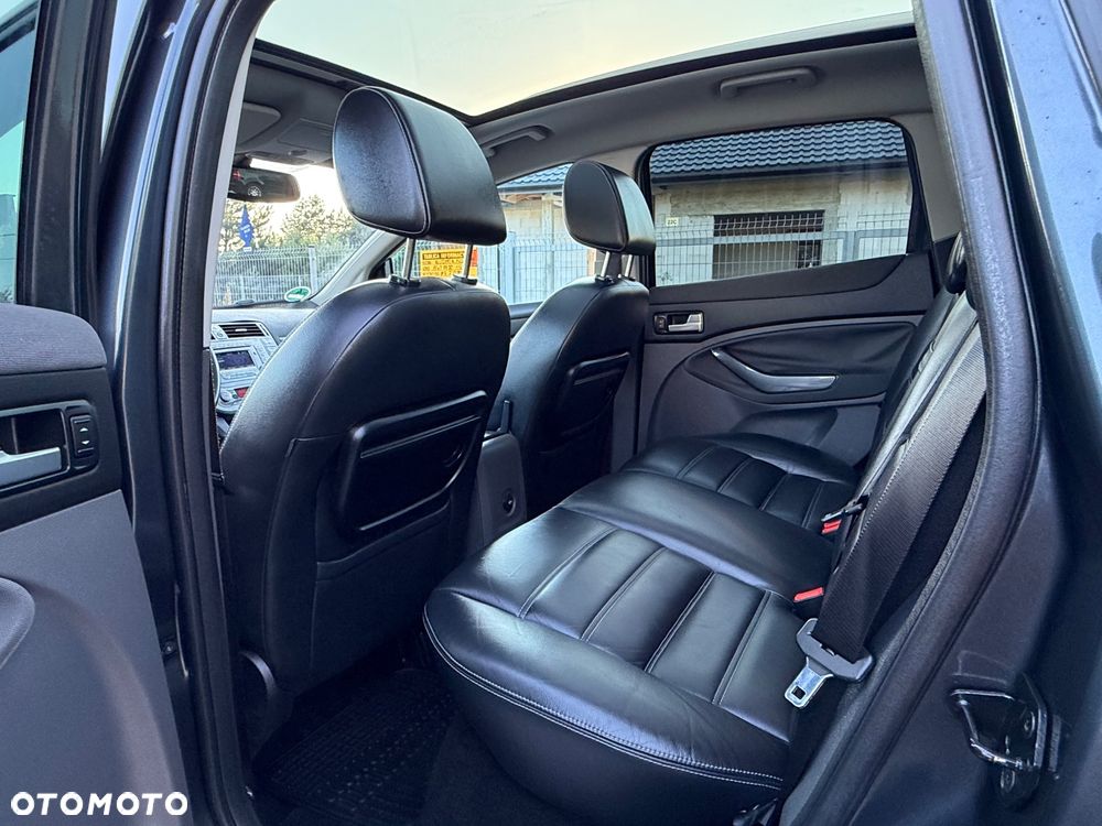 Ford Kuga 2.0 TDCi 4x4 Titanium - 26