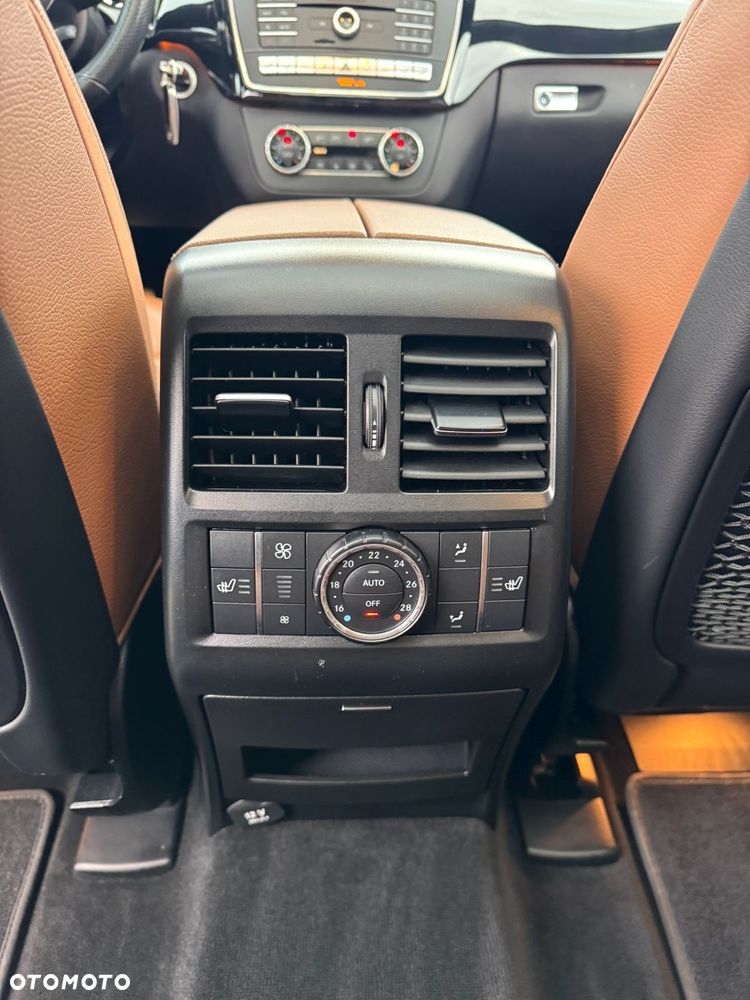 Mercedes-Benz GLE - 16