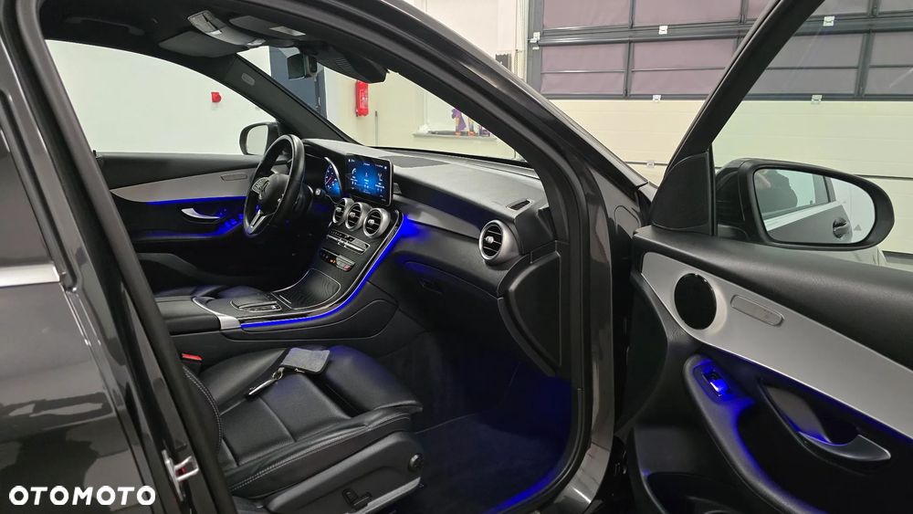 Mercedes-Benz GLC 300 de 4Matic 9G-TRONIC AMG Line Plus - 8