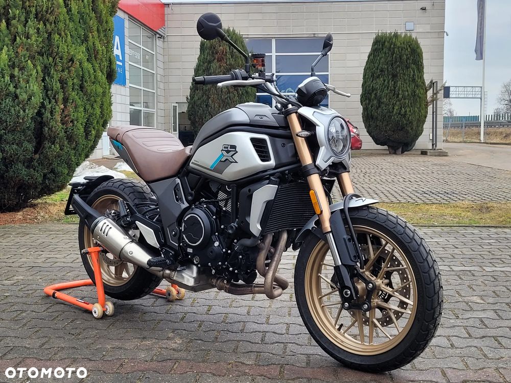 CFMoto 700CL-X Heritage - 14