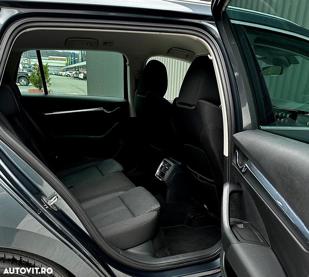 Skoda Octavia 2.0 TDI DSG Ambition - 13