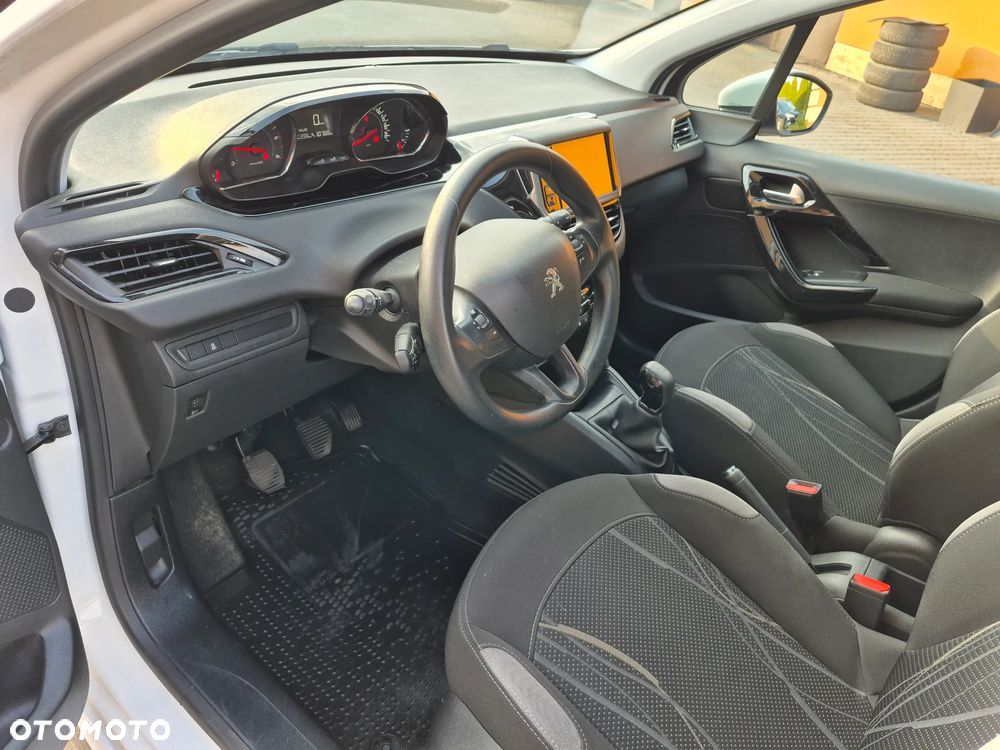Peugeot 208 1.4 HDi Active - 13