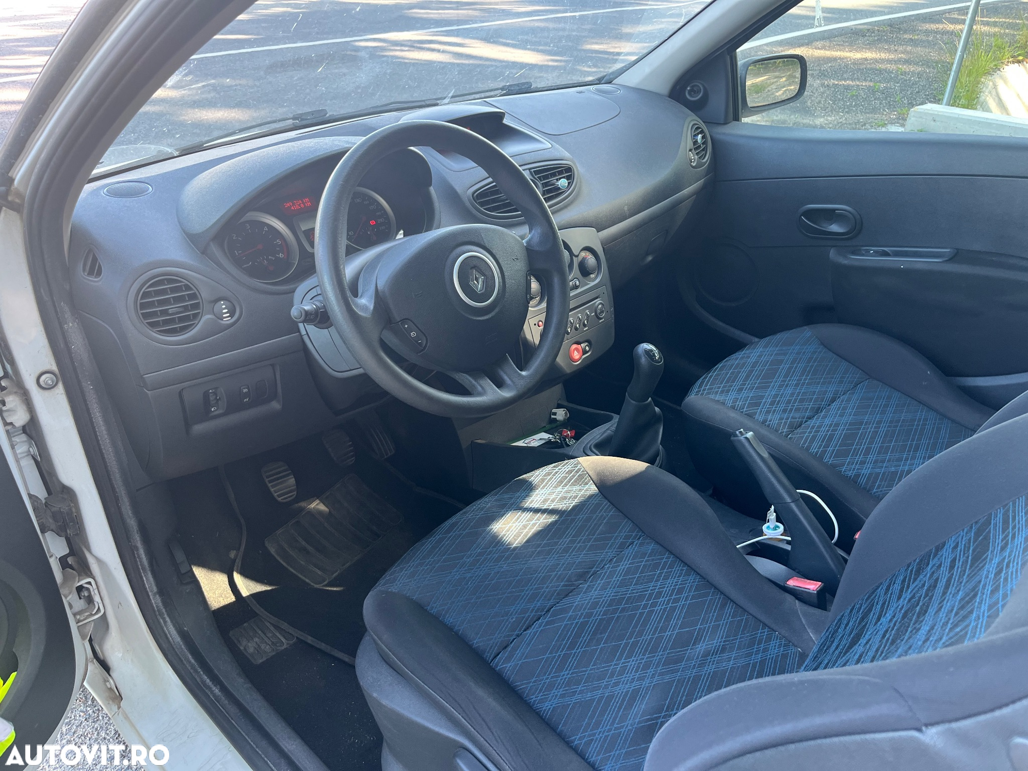 Renault Clio 1.5 dCi Authentique - 9