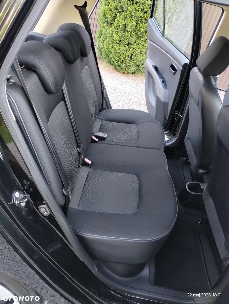 Hyundai i10 1.1 Comfort - 22