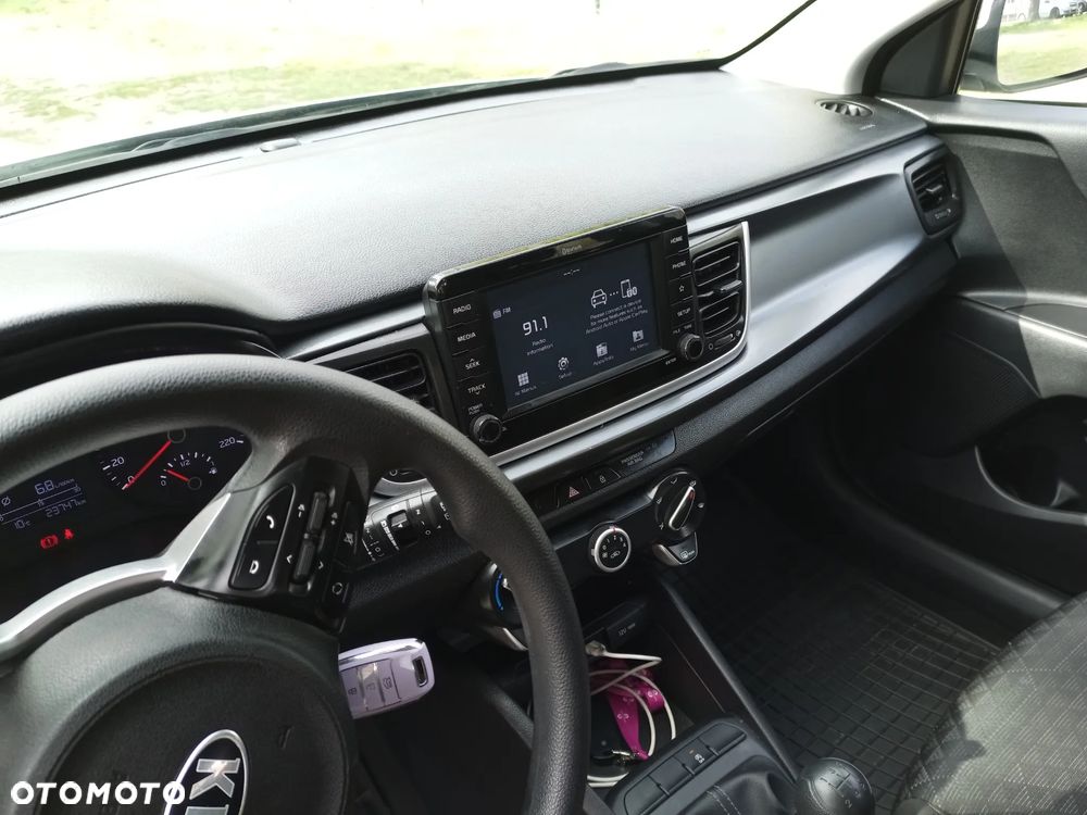 Kia Rio 1.2 L - 11