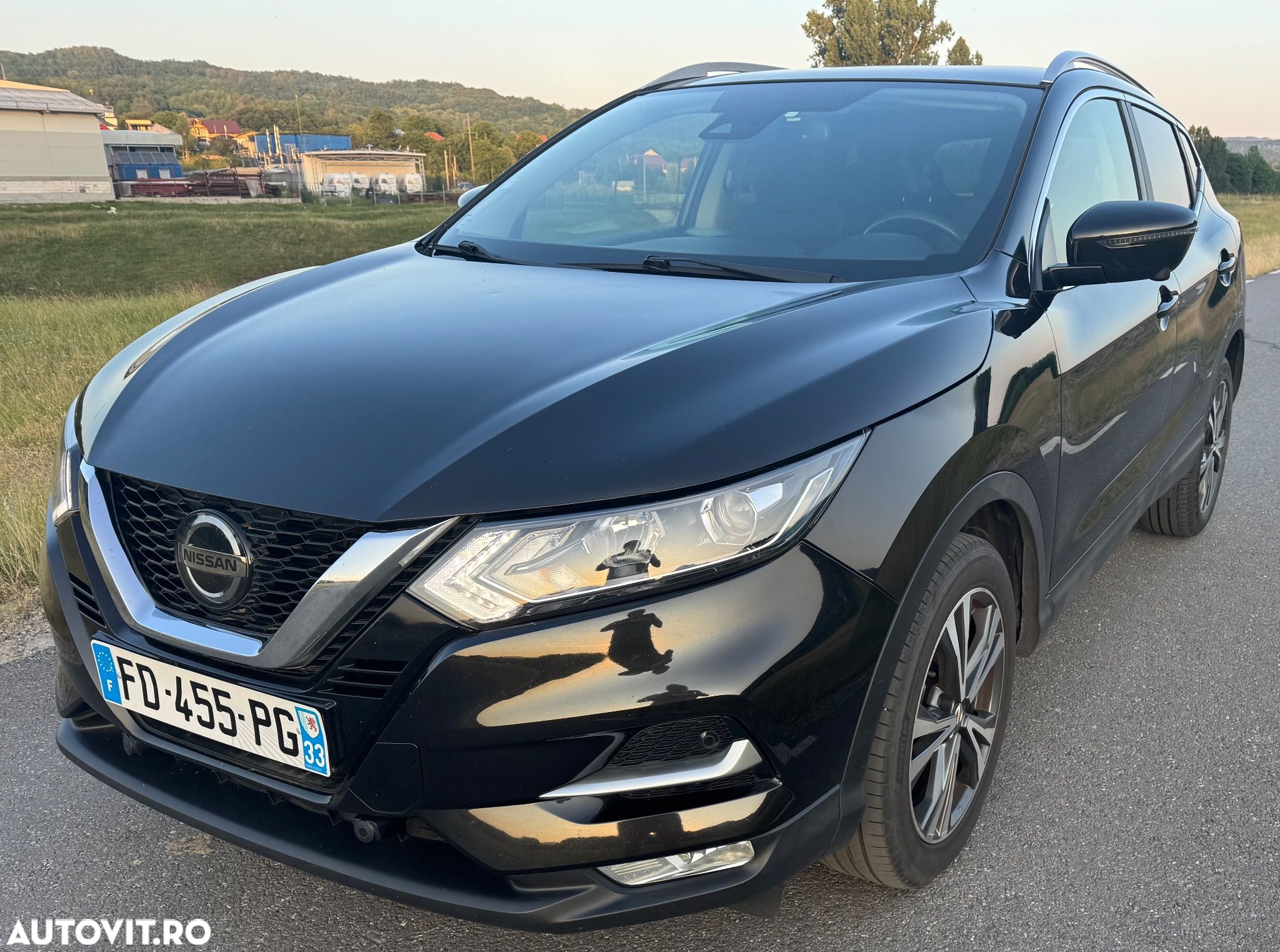 Nissan Qashqai - 1